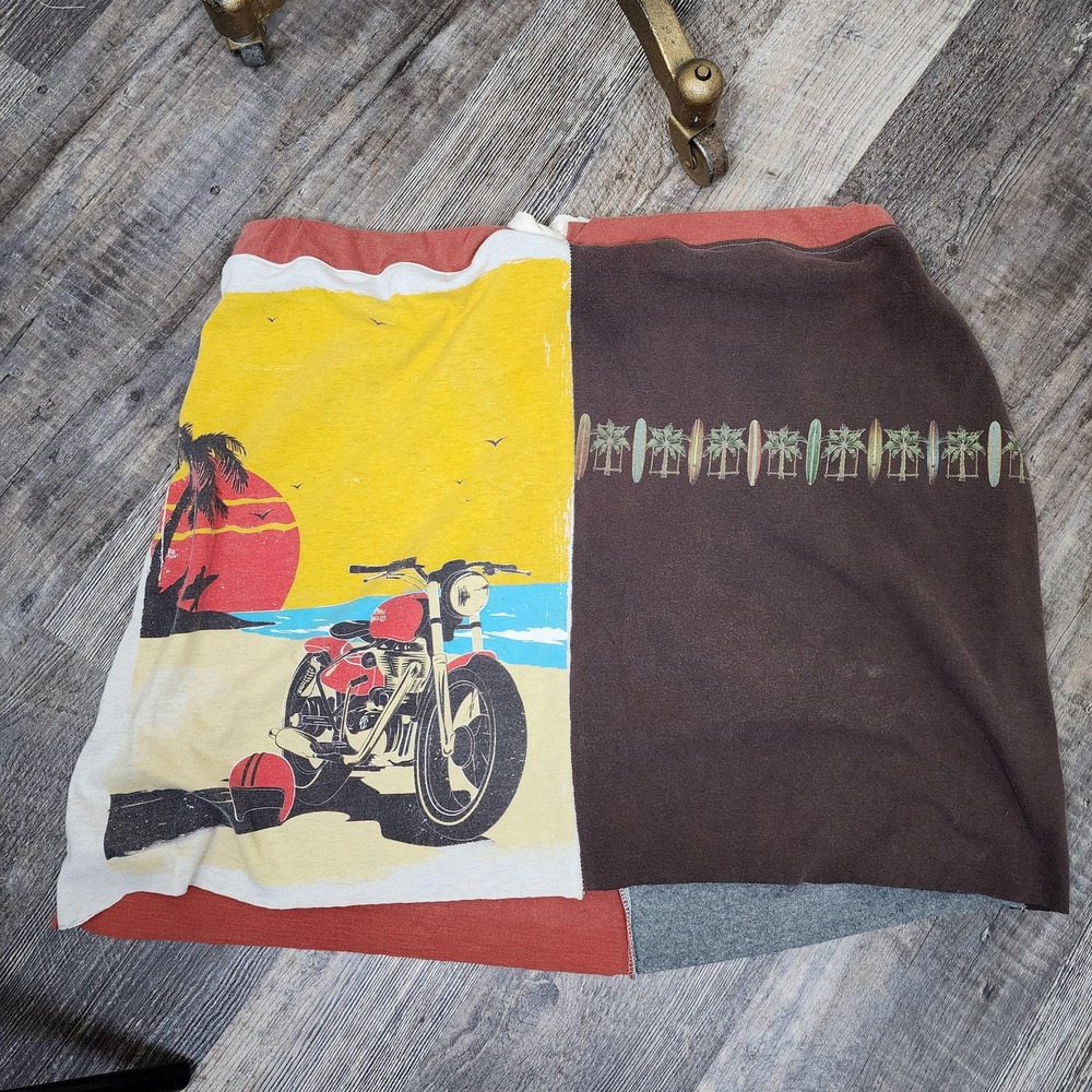 Upcycled t-shirt skirt‎ Patagonia,  motorcycle theme.  Streetwear. One Size - Picture 3 of 4